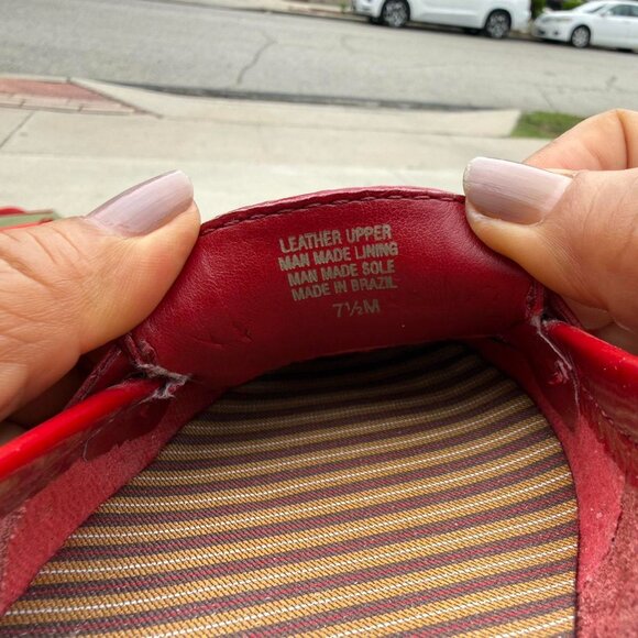 Gianni Bini Women's Red and Burgundy Loafers - Picture 4 of 5